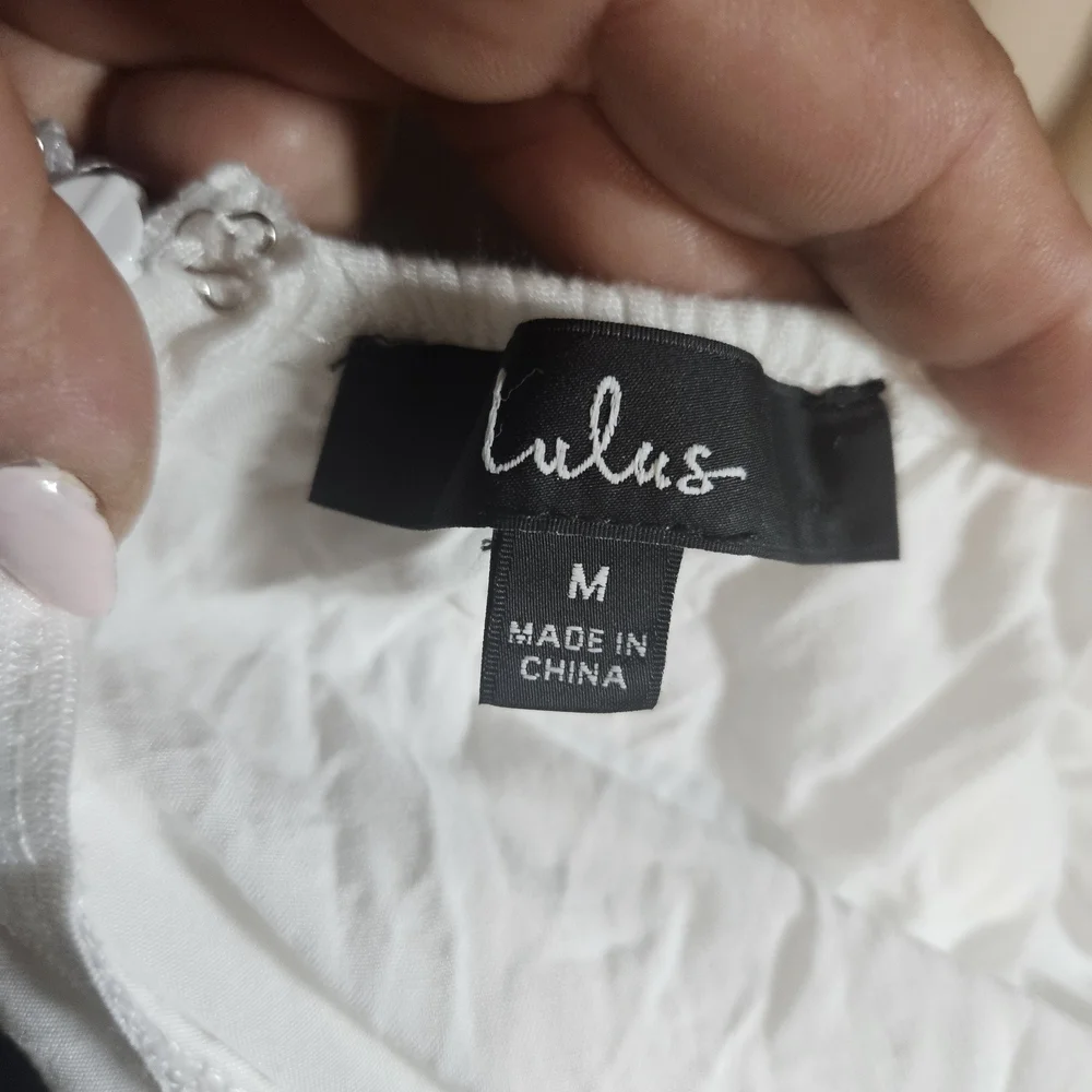 Lulus chic white
